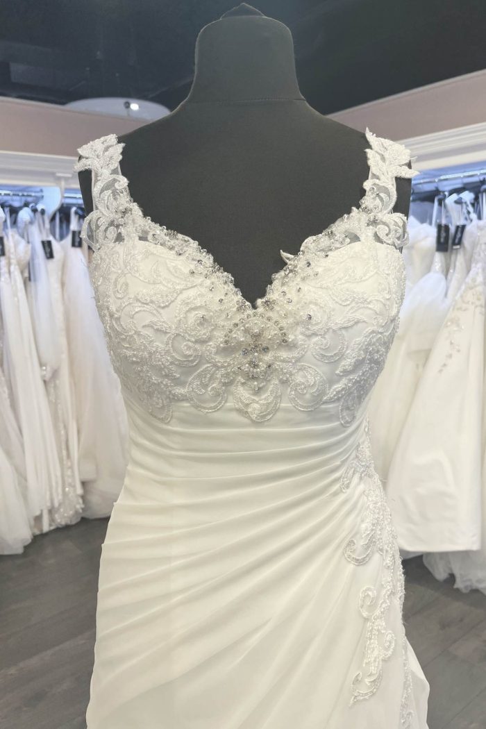 organza wedding dress, mermaid wedding dress, wedding dress under £500, wedding dress sale, cheap wedding dress