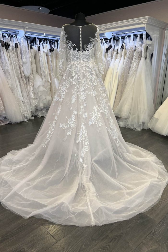 wedding dress with train, wedding dress with open back, wedding dress with sleeves, plus size wedding dress, size 18 wedding dress,